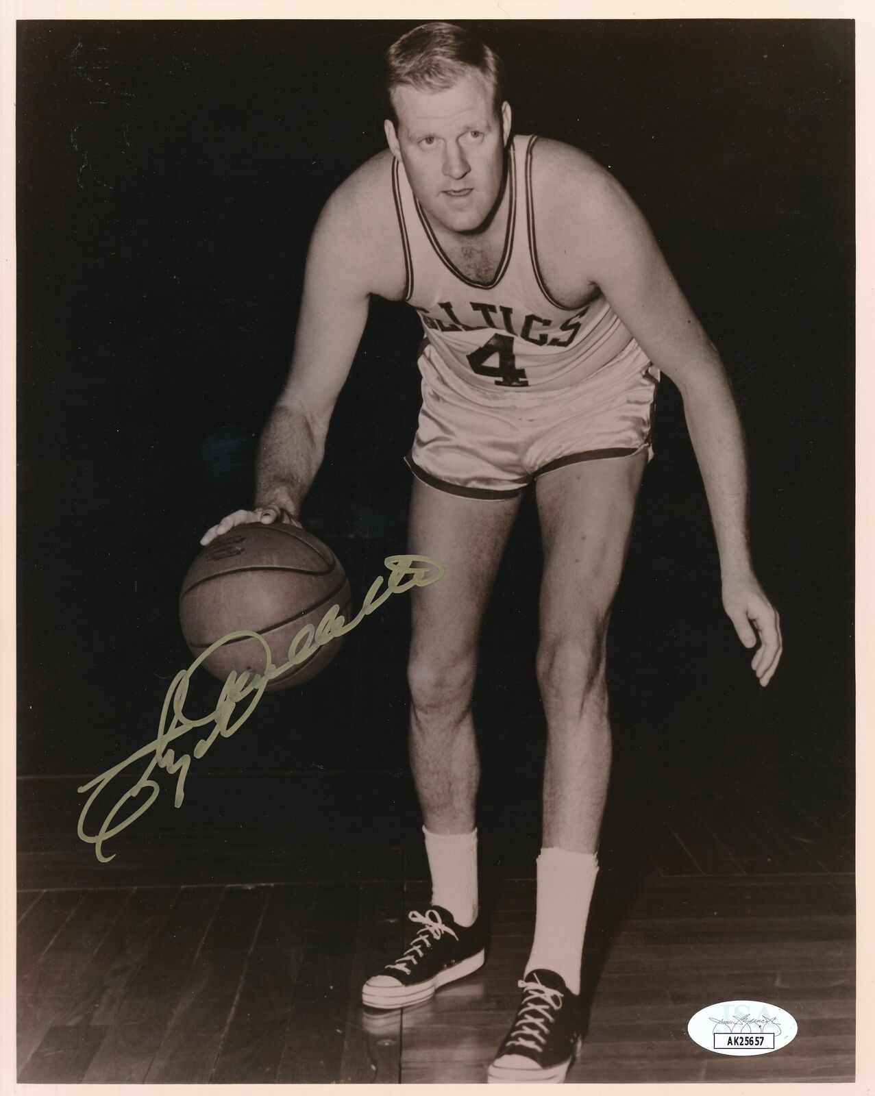 Clyde Lovellette HOF Autographed Vintage 8x10 B/W Photo Celtics JSA 180346