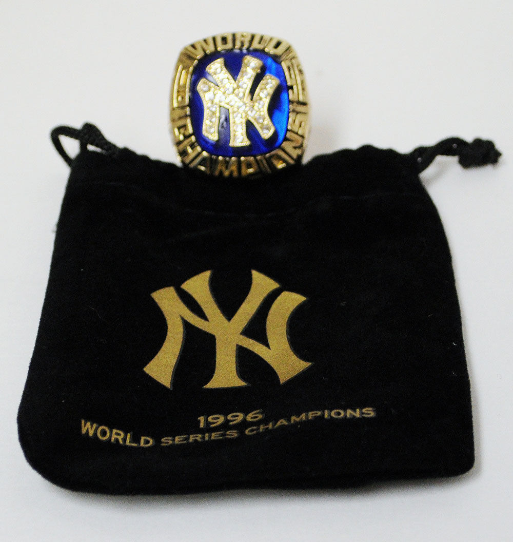 New York Yankees 2016 SGA 1996 World Series Champions Fan Ring w Pouch 135591