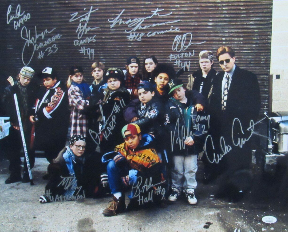 The Mighty Ducks Movie Signed by 10 Cast w/ ESTEVEZ Auto 16x20 Photo JSA 166303