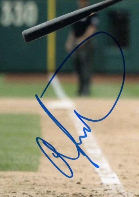 Odubel Herrera Phillies Swing w/Ball in Air Signed 8x10 Photo JSA 136626
