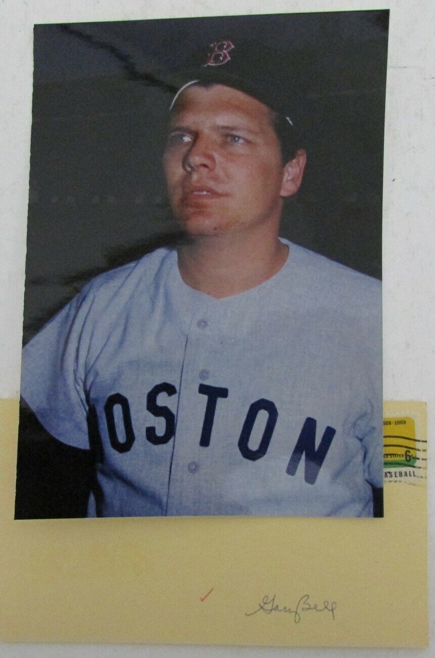 Gary Bell 1967 Boston Red Sox Signed Envelope with 5x7 Color Photo 158516