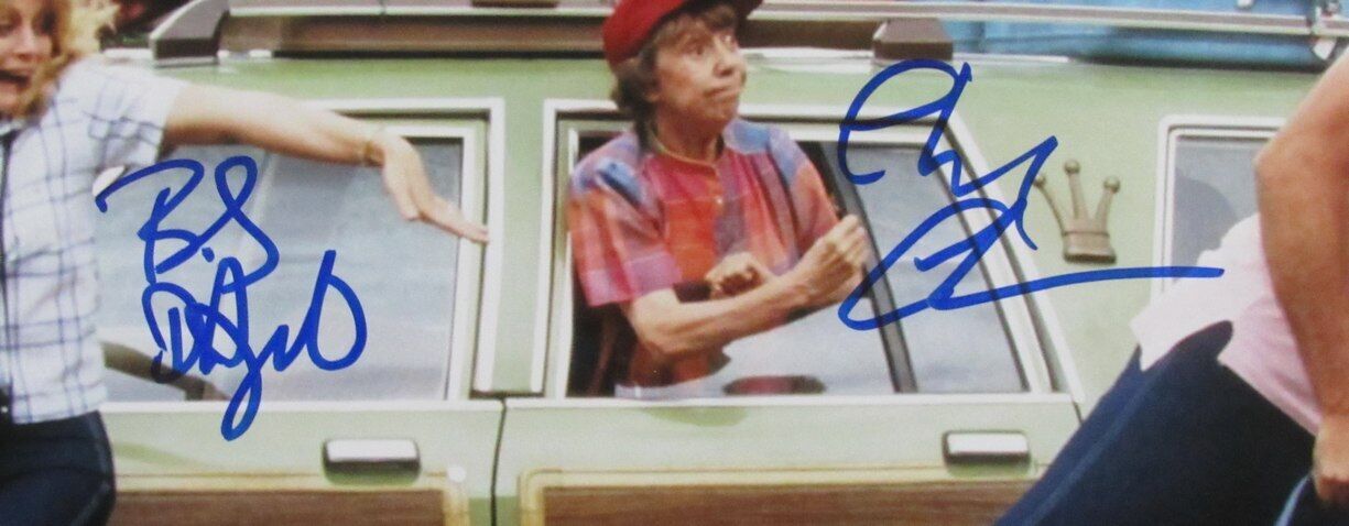 Chevy Chase/Beverly D'Angelo Dual-Autographed 12x18 Photo Vacation JSA