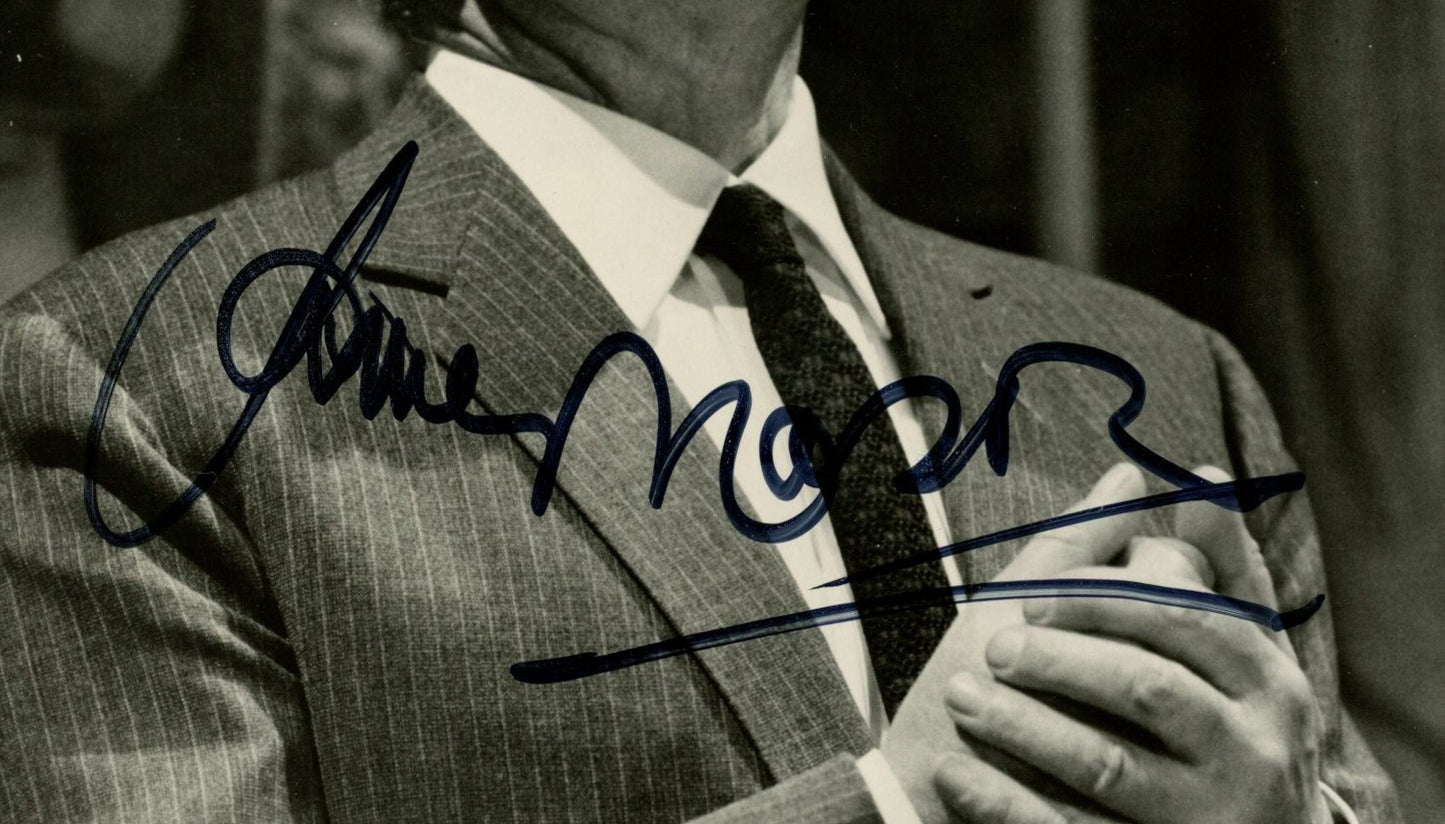 James Mason Signed/Auto 8x10 B/W Photo Actor "A Star is Born" PSA/DNA 192084