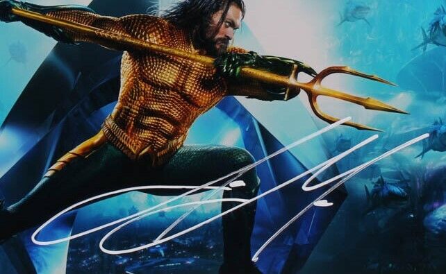 Jason Momoa "Aquaman" Signed/Autographed 11x18 Photo Beckett 151002