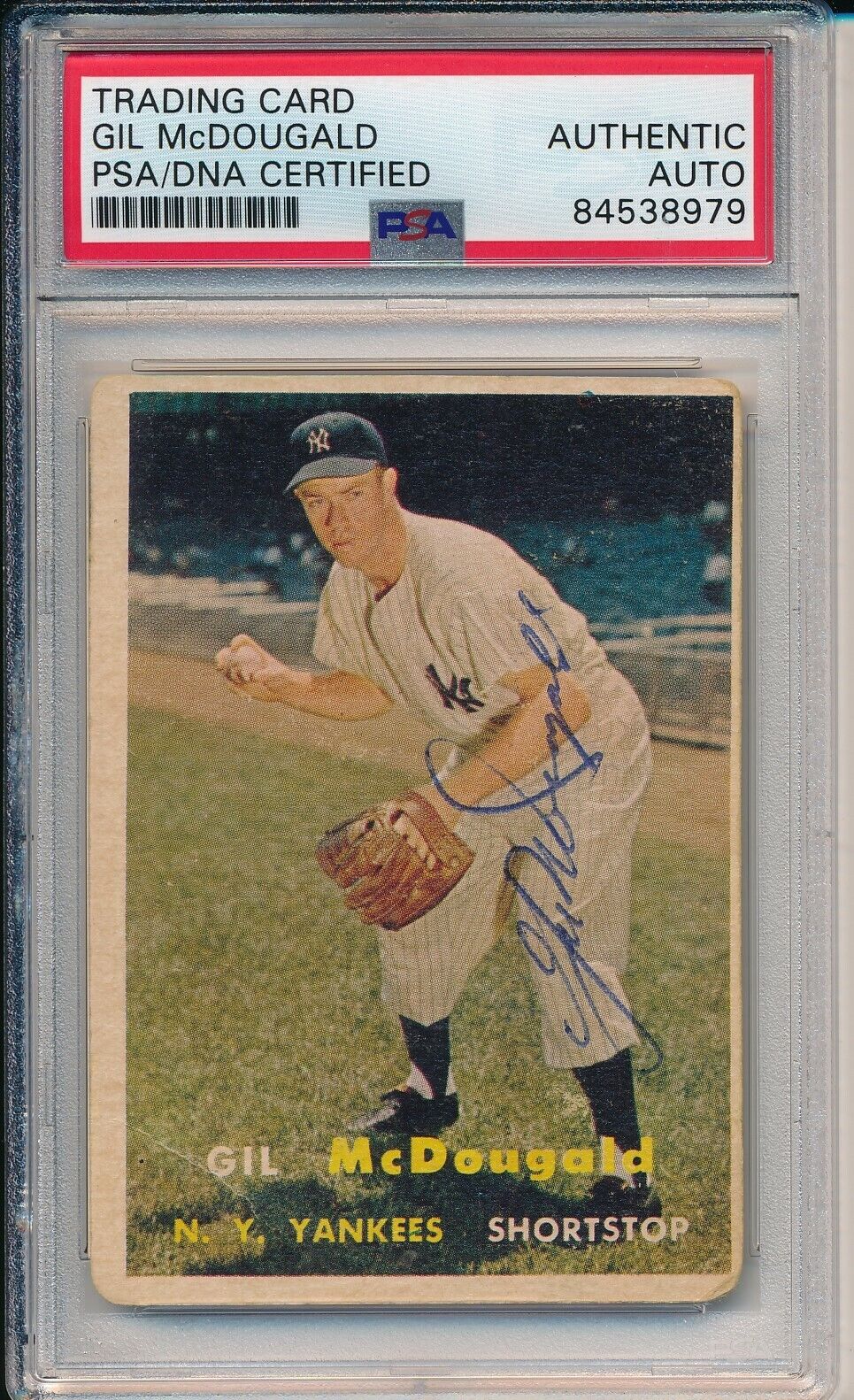 Gil McDougald Yankees Signed/Autographed 1957 TOPPS Card #200 PSA/DNA 166629