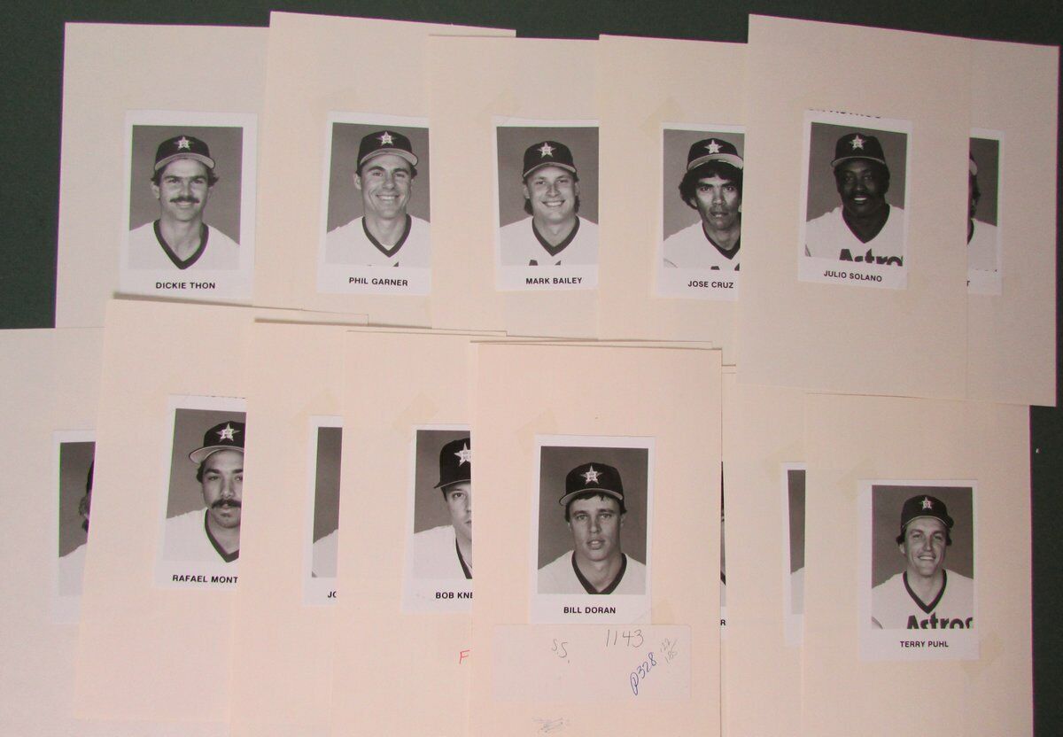 Lot of 35 Houston Astros Team Press/Media Guide Photos Incl N.Ryan 147185
