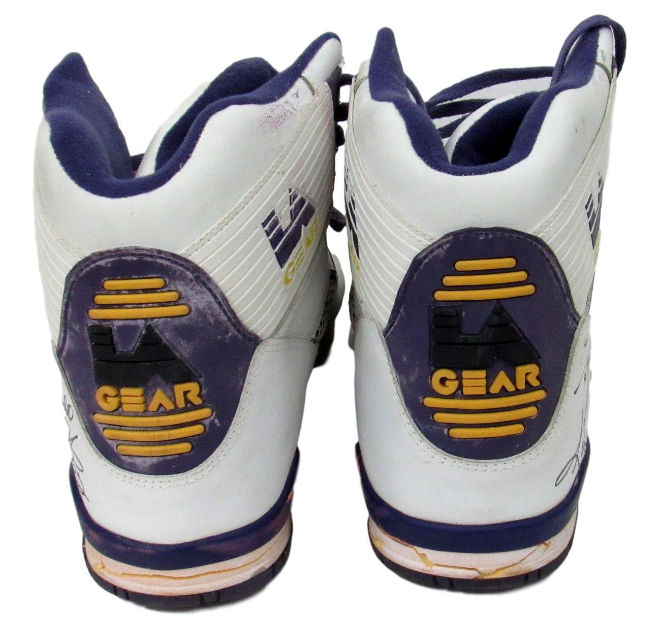 1990 Karl Malone Utah Jazz Signed Game Worn Sneakers Shoes LA Gear RARE 154711