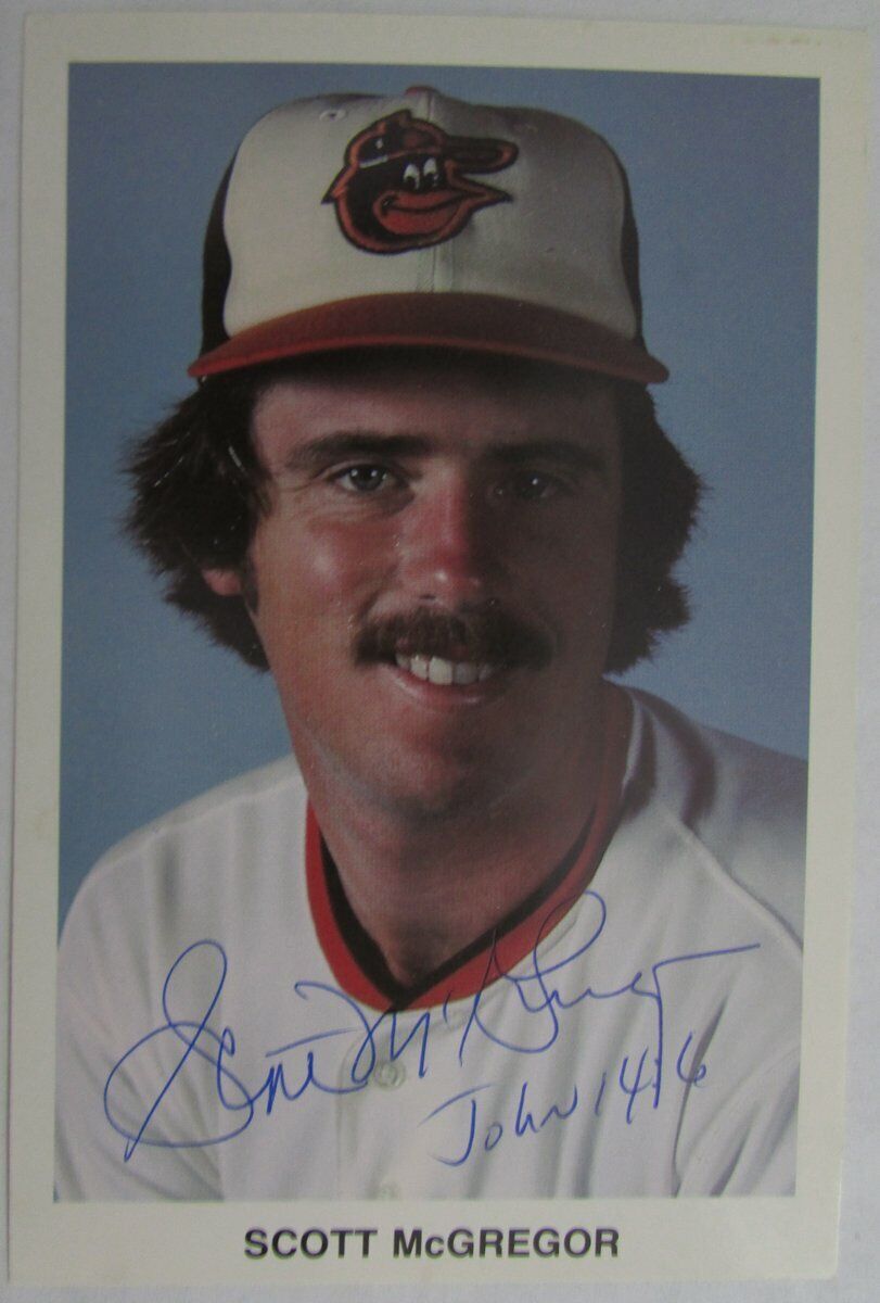 Scott McGregor Baltimore Orioles Signed Team Postcard inscr. John 4:6  149524