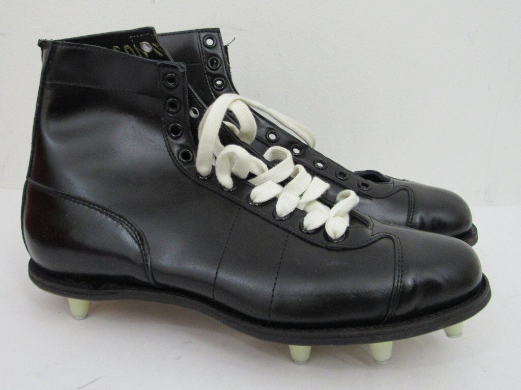 Pair of Vintage Wilson Riteweight Black Football Cleats Size 8 NIB 182907