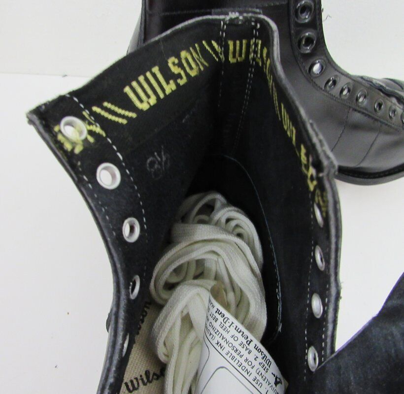 Pair of Vintage Wilson Riteweight Black Football Cleats Size 8.5 NIB 182902