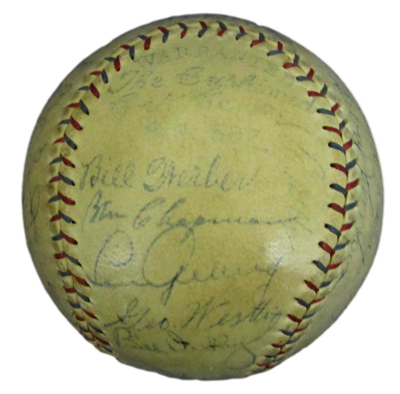 BABE RUTH / LOU GEHRIG Signed 1930 Yankees Team Baseball (27) JSA 175352