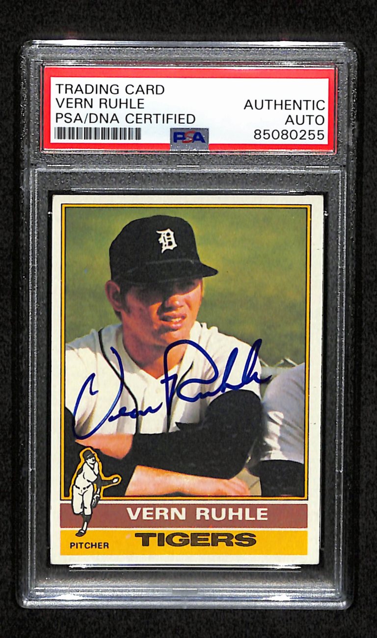 Vern Ruhle Signed 1976 Topps Card #89 Detroit Tigers PSA/DNA 184431