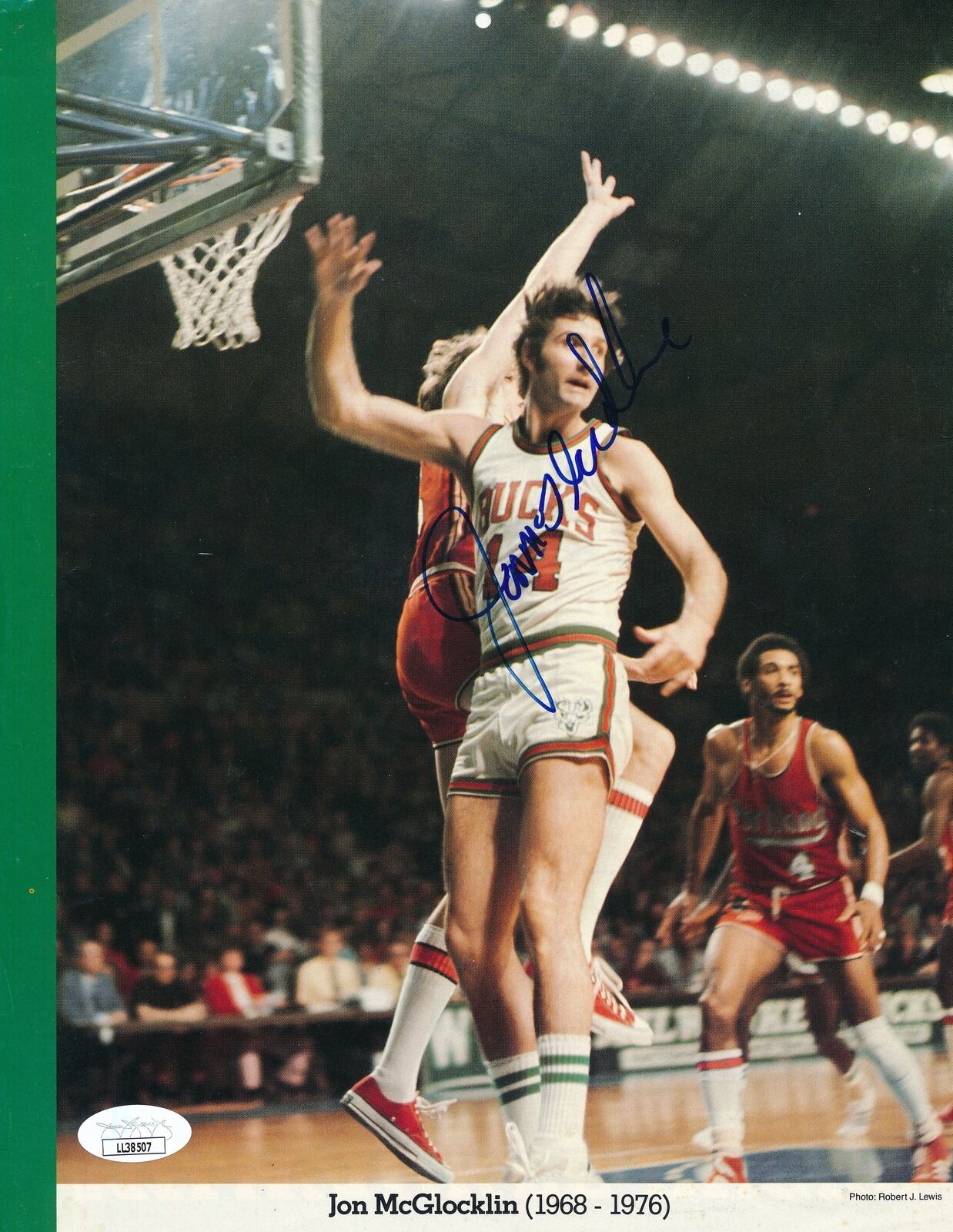 Jon McGlocklin Milwaukee Bucks Signed/Auto 8x10 Magazine Photo JSA 157540