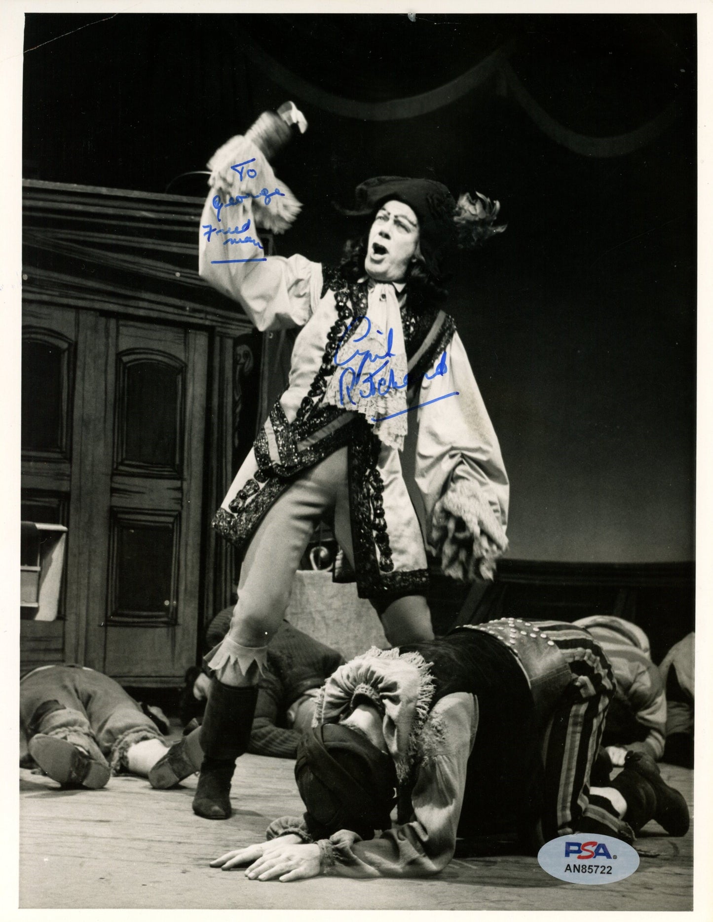 Cyril Ritchard Signed/Inscr 7x9 B/W Photo Actor "Captain Hook" PSA/DNA 192075