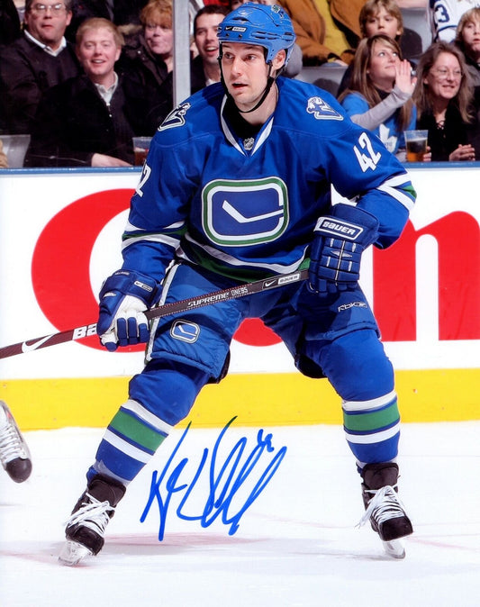 Kyle Wellwood Vancouver Canucks Signed/Autographed 8x10 Photo 152987