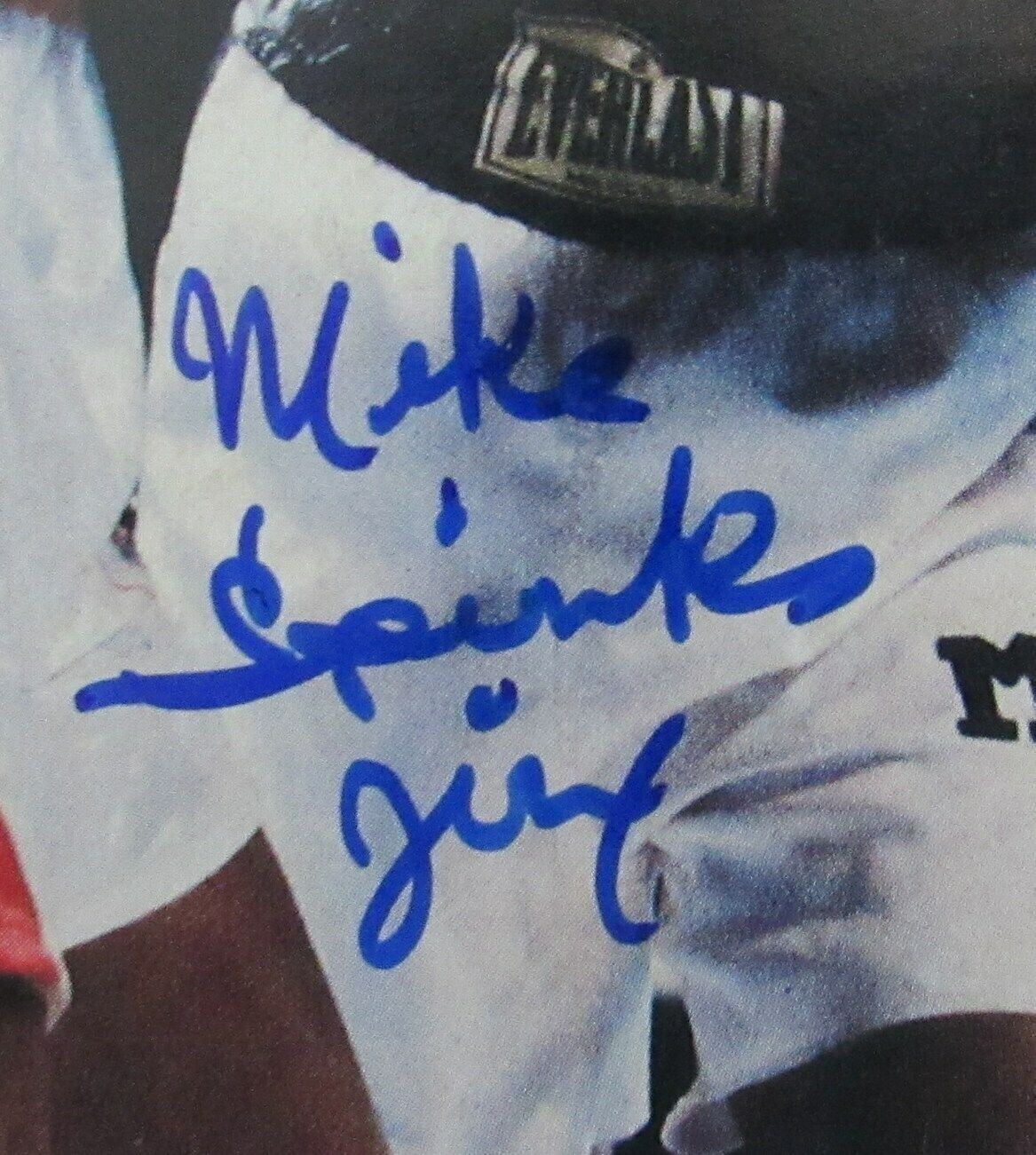 Michael Spinks Champ Signed/Autographed 1985 Sports Illustrated JSA 156358