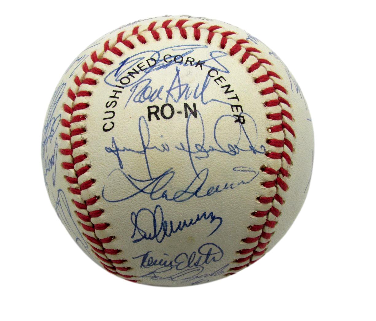 1990 Mets Team Autographed by 32 Harrelson Strawberry Viola ONL Baseball 182804
