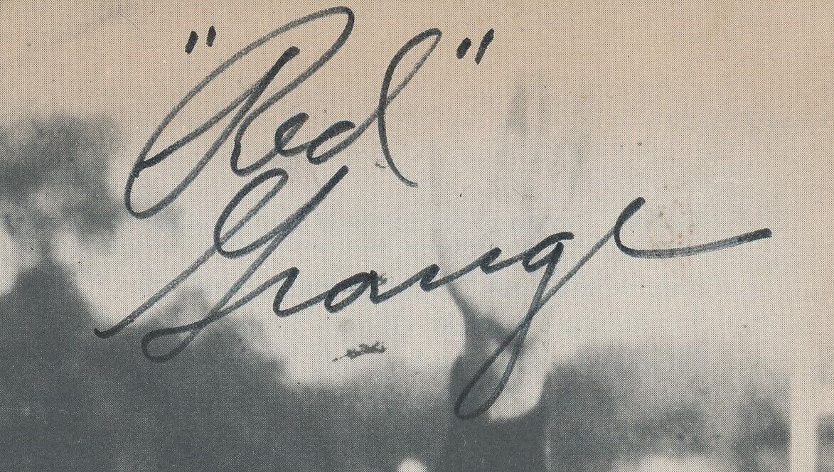 Red Grange HOF Autographed 8x10 B/W Magazine Photo Chicago Bears JSA 171628