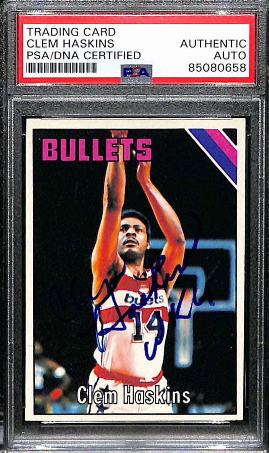 Clem Haskins Autographed 1975-76 Topps Card #173 Bullets PSA/DNA 184837