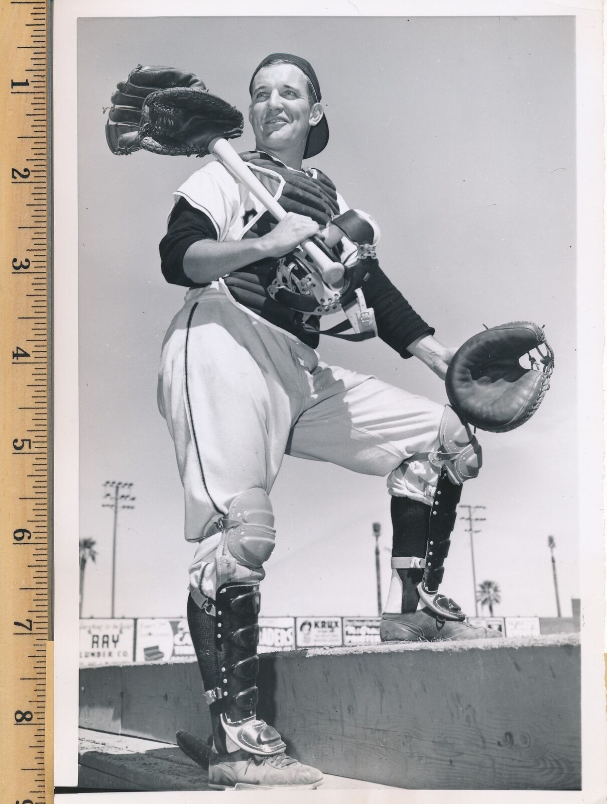 Bobby Hofman 8x10 B/W 1955 Press Wire Photo New York Giants
