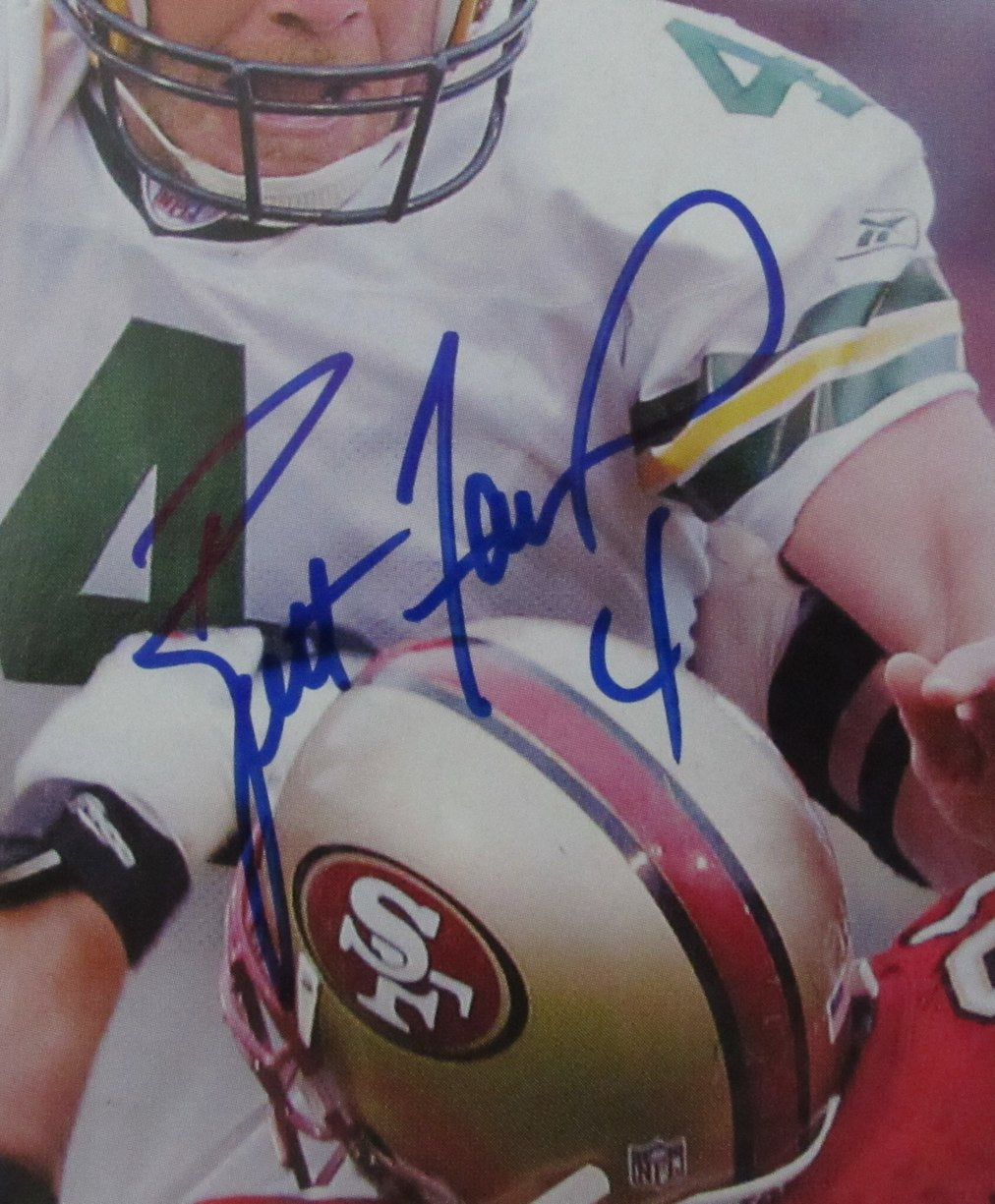 Brett Favre Signed/Auto 2002 Sports Illustrated Magazine NO LABEL JSA 190115