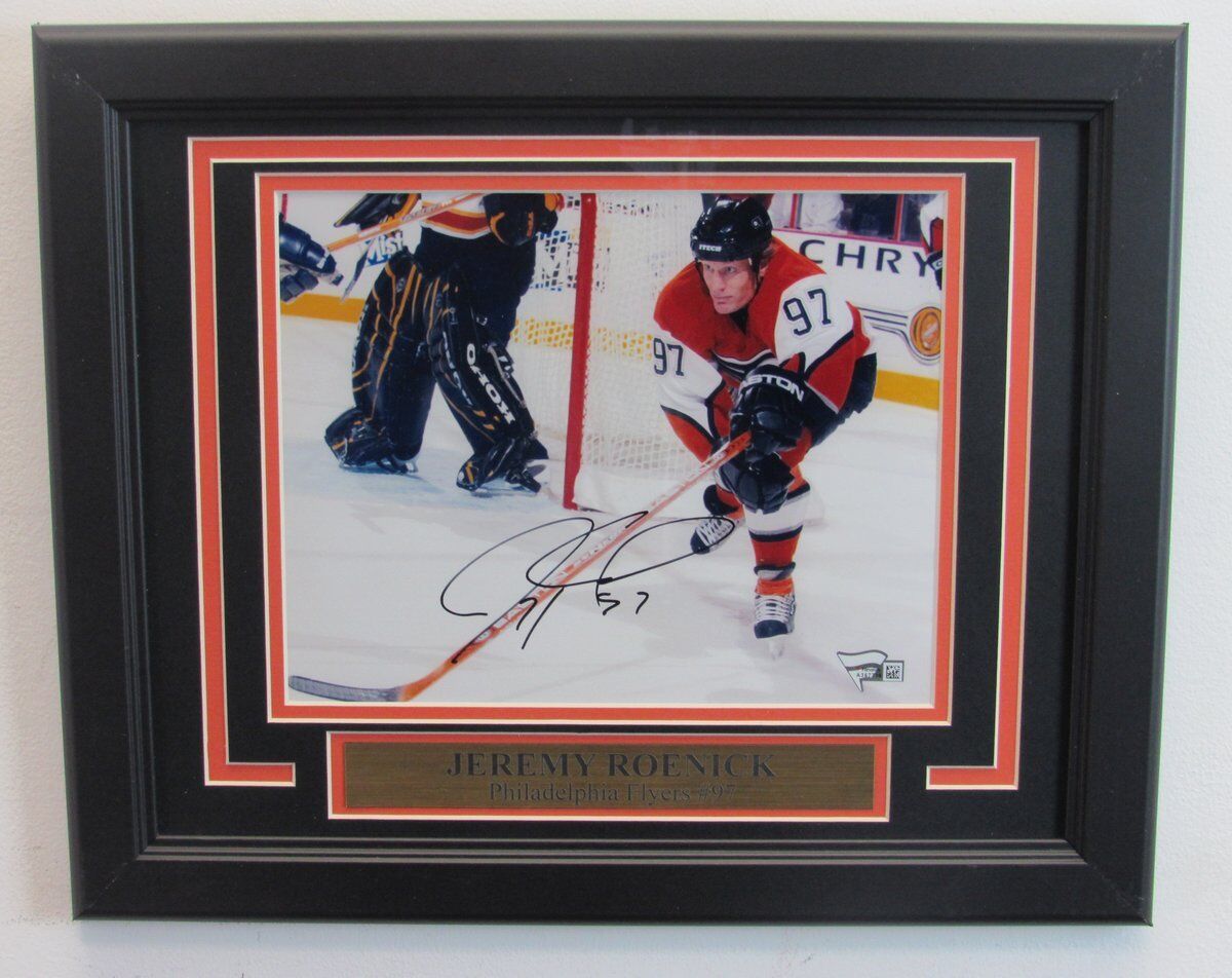 Jeremy Roenick Flyers Autographed/Signed 8x10 Photo Framed Fanatics 136885