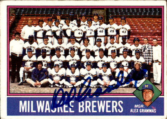 Milwaukee Brewers Team Photo Autographed 1976 TOPPS Card #606 183422