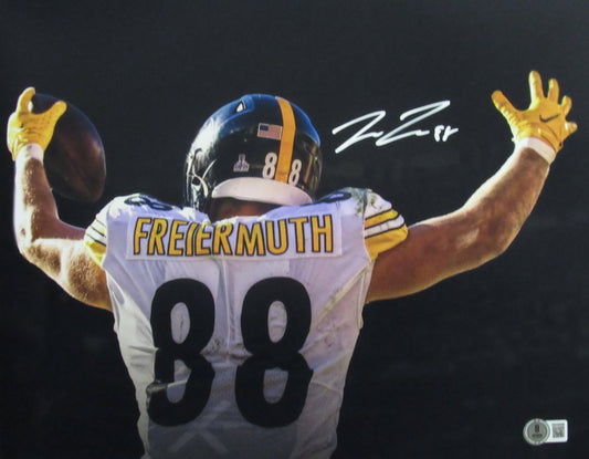 Pat Freiermuth Signed/Auto 11x14 Photo Pittsburgh Steelers Beckett 189660