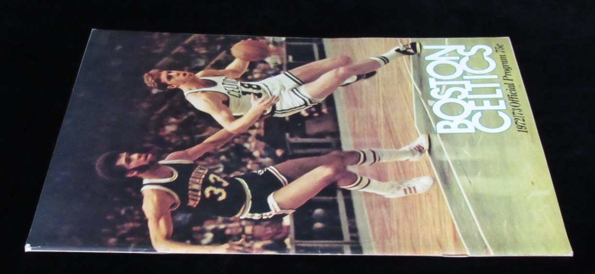 Nov. 11, 1972 Basketball Game Program Boston Celtics vs. Detroit Pistons 189169