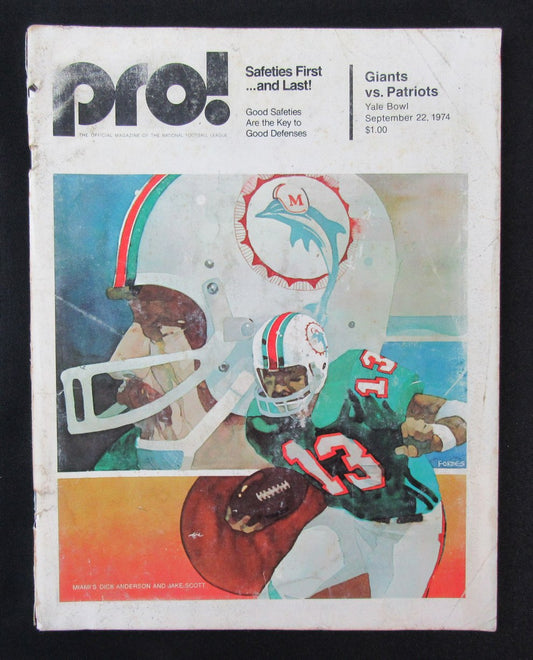 1974  New York Giants vs. New England Patriots Program 09/22/74 172508