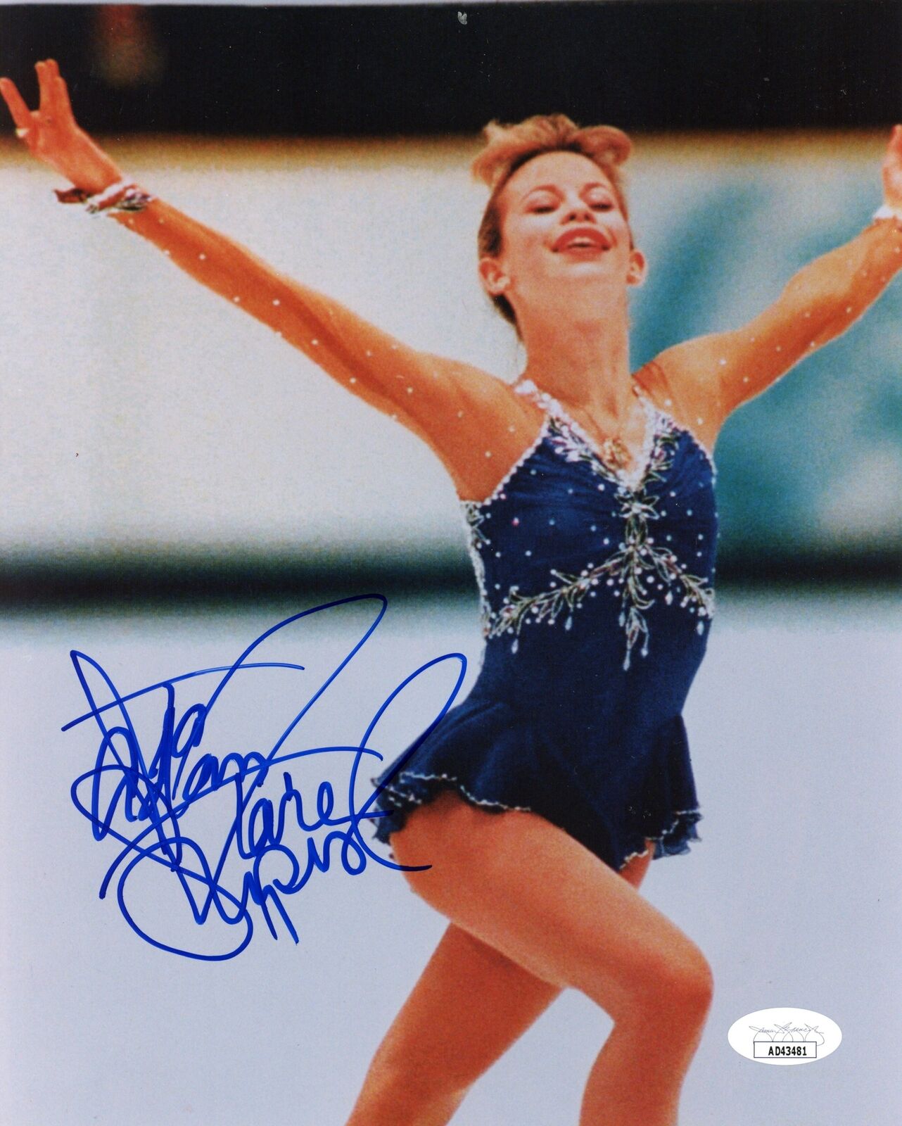 Tara Lipinski Autographed 8x10 Photo Olympic USA Figure Skating JSA