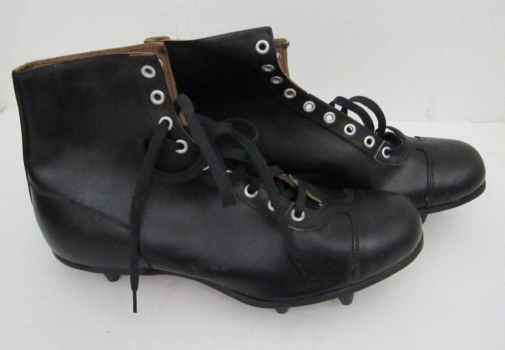 Pair of Vintage Brooks Black Football Cleats Size 8  NIB 182904