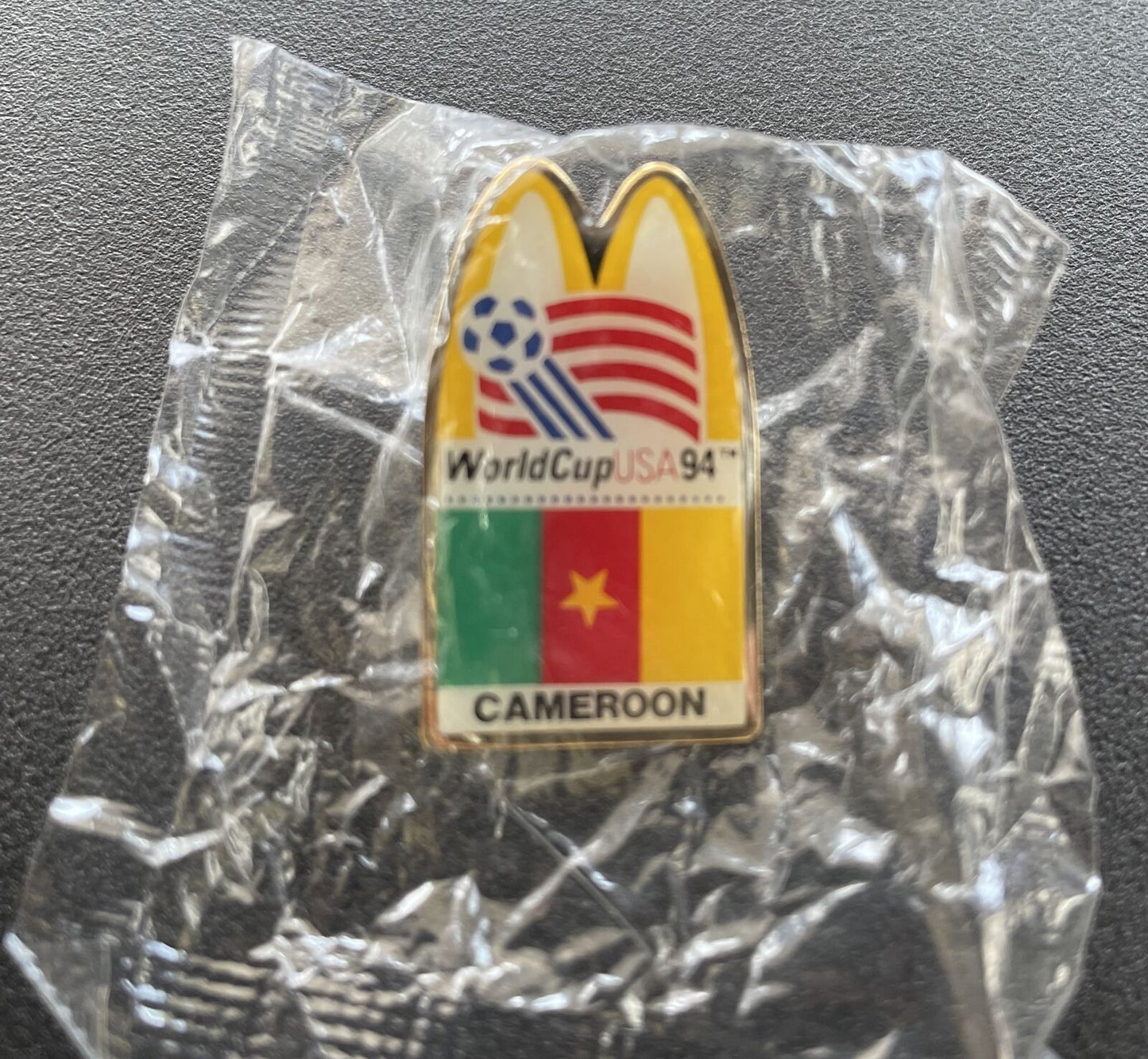 1994 USA World Cup Soccer Commemorative McDonalds Arch Pin - Cameroon 176841