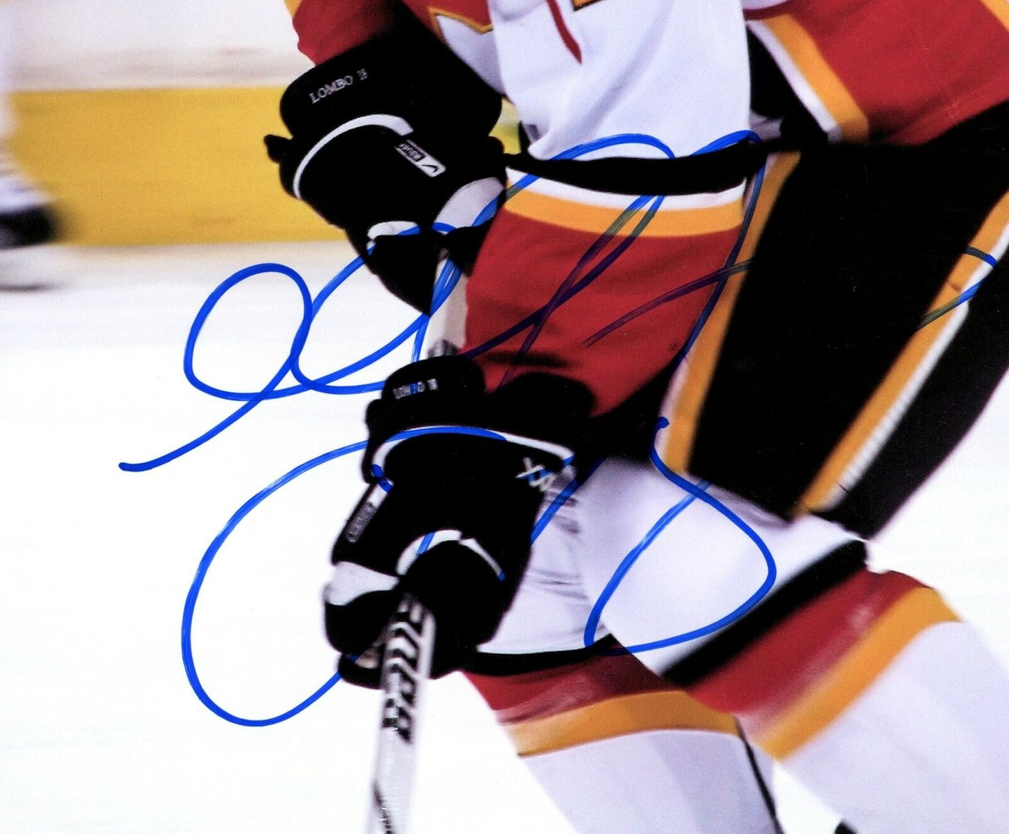 Matthew Lombardi Calgary Flames Signed/Autographed 8x10 Photo 153075