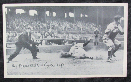 1936 National Chicle Baseball Fine Pen Premium R313 "Dykes Safe"