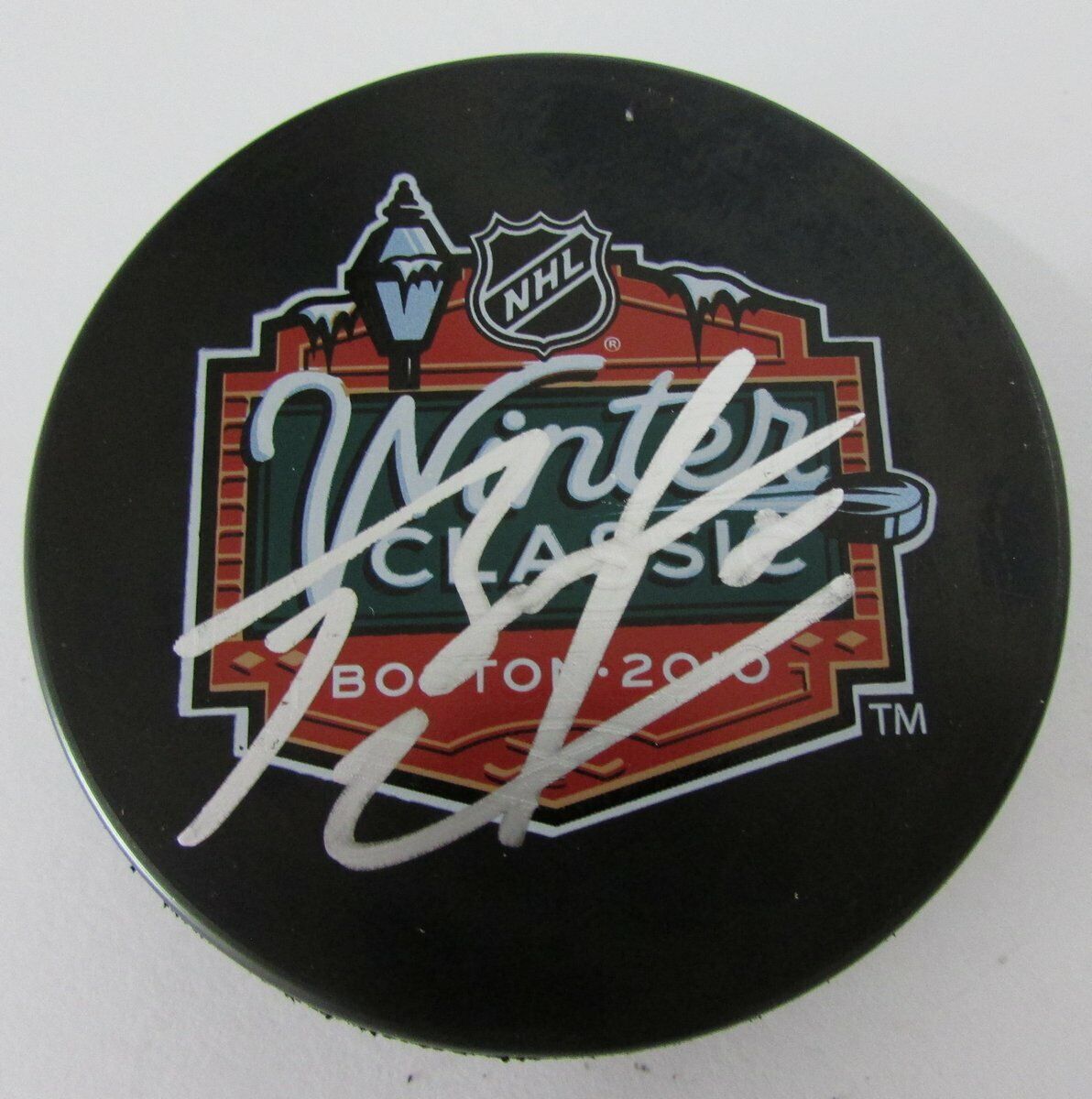 Braydon Coburn Flyers Signed 2010 Winter Classic Logo Puck PASS 144565