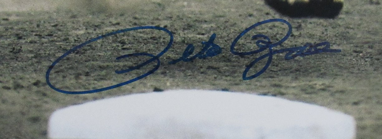 Pete Rose Cincinnati Reds Autographed/Signed 16x20 Photo JSA 189717