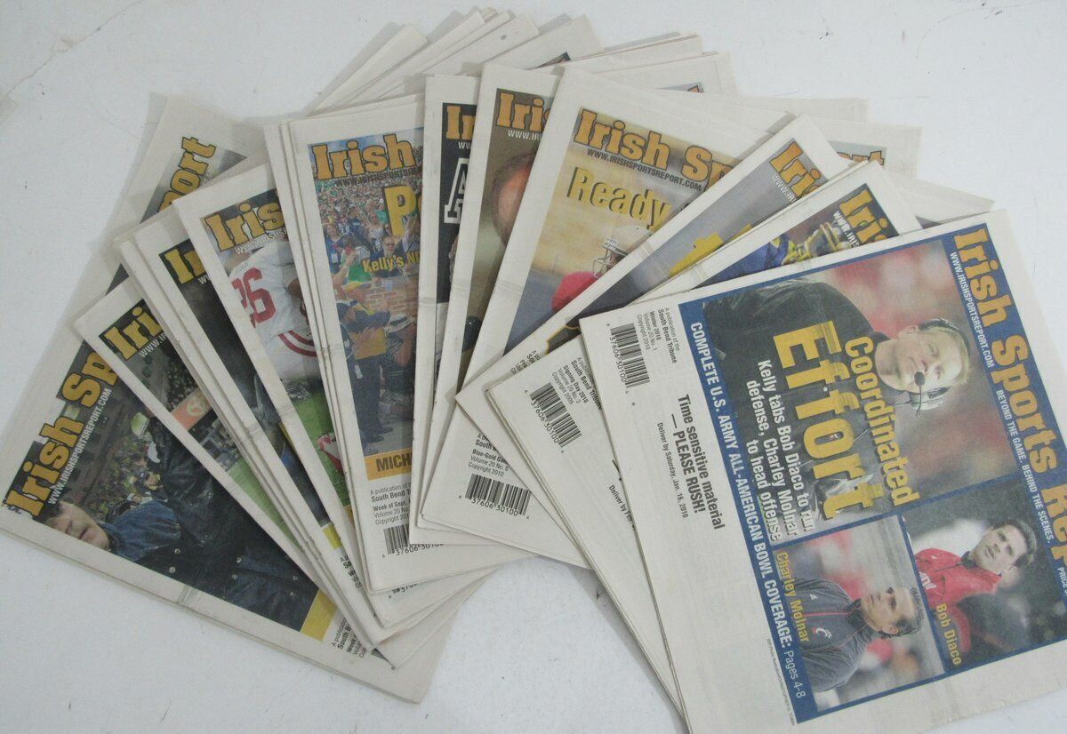 Lot of 21 2010 Notre Dame Irish Sports Report Magazines 148728