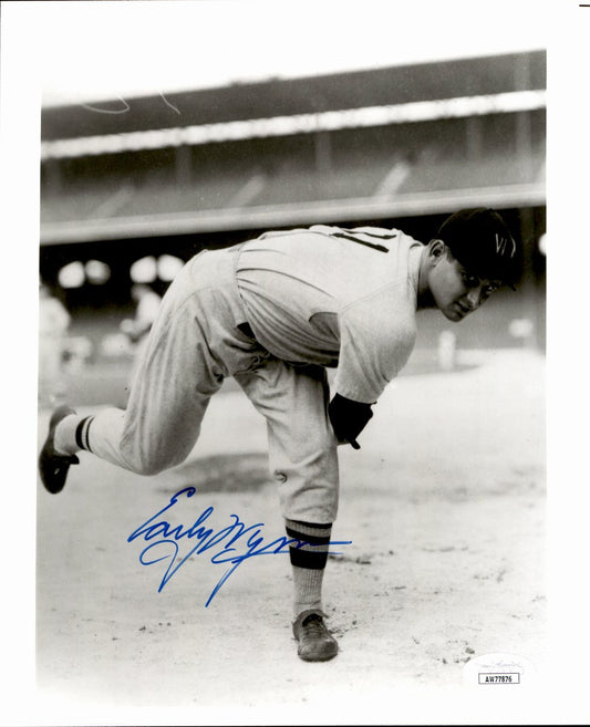 Early Wynn HOF Signed/Autographed 8x10 Photo Washington Senators JSA 191068