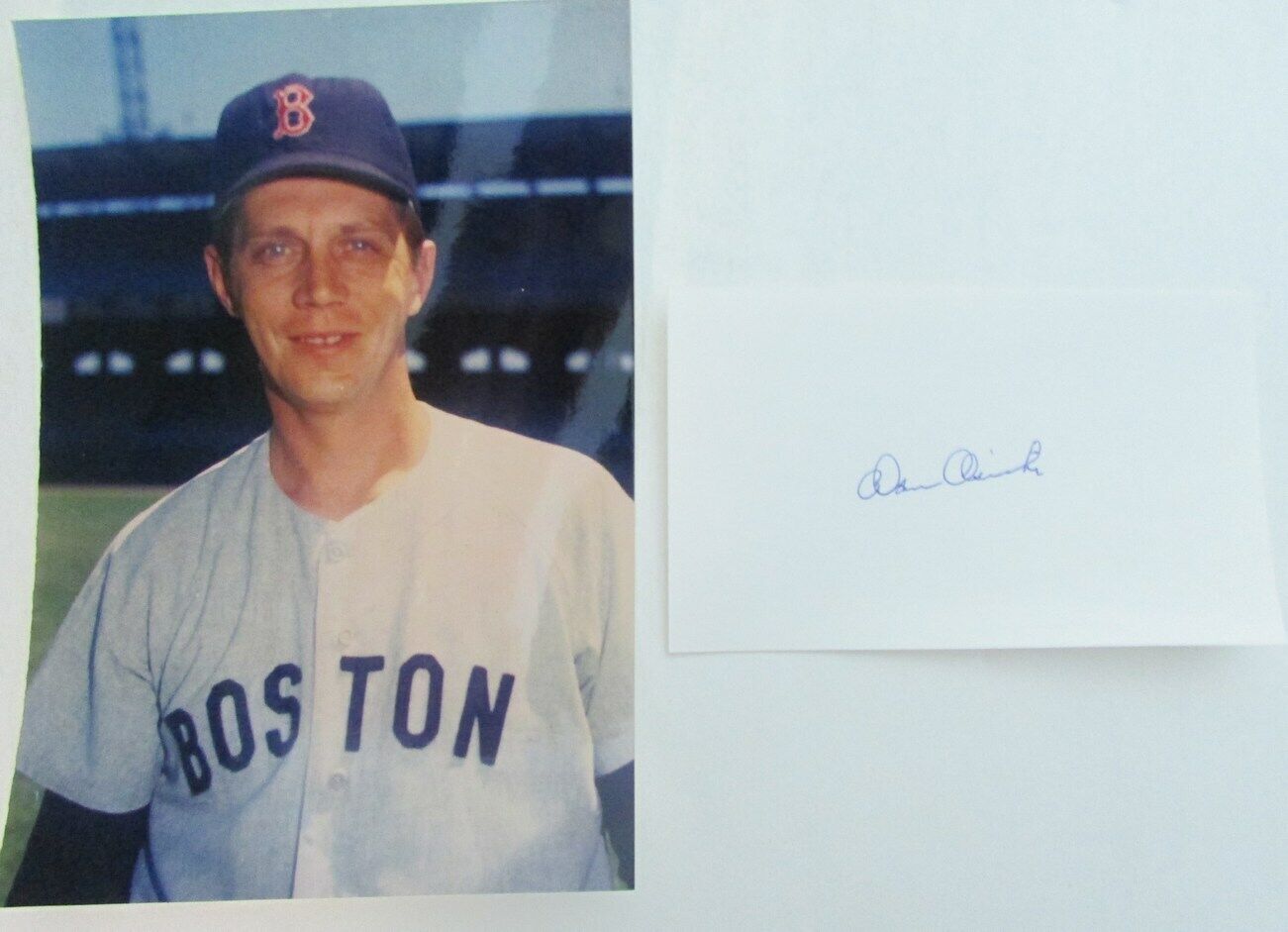 Dan Osinski 1967 Boston Red Sox Signed 3x5 Index Card with 5x7  Photo 158526