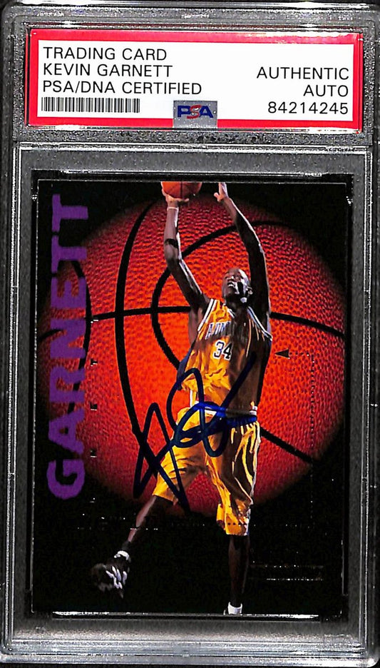 Kevin Garnett HOF Signed/Auto 1995 Sports Heros Rookie Card #16 PSA/DNA 193460