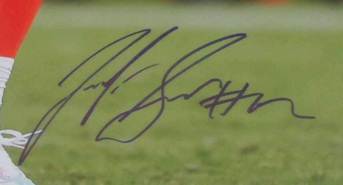 Josh Gordon Cleveland Browns Autographed/Signed 16x20 Photo JSA 135527