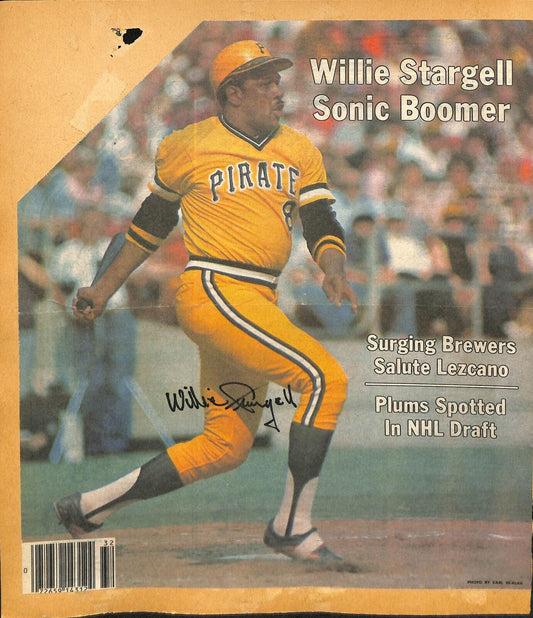 Willie Stargell Pittsburgh Pirates HOF Signed 10x12 Sporting News Cover 180772