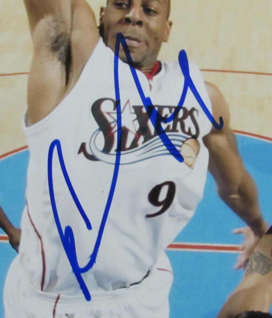 Andre Iguodala Autographed 11x14 Photo Philadelphia 76ers JSA