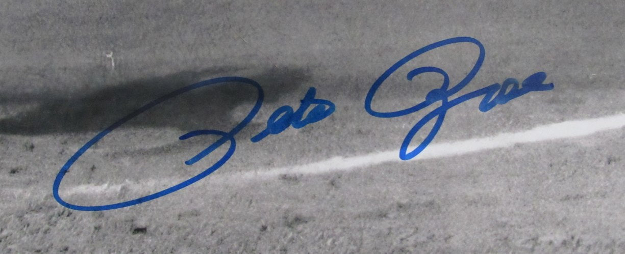 Pete Rose Cincinnati Reds Autographed/Signed 16x20 Photo JSA 189715