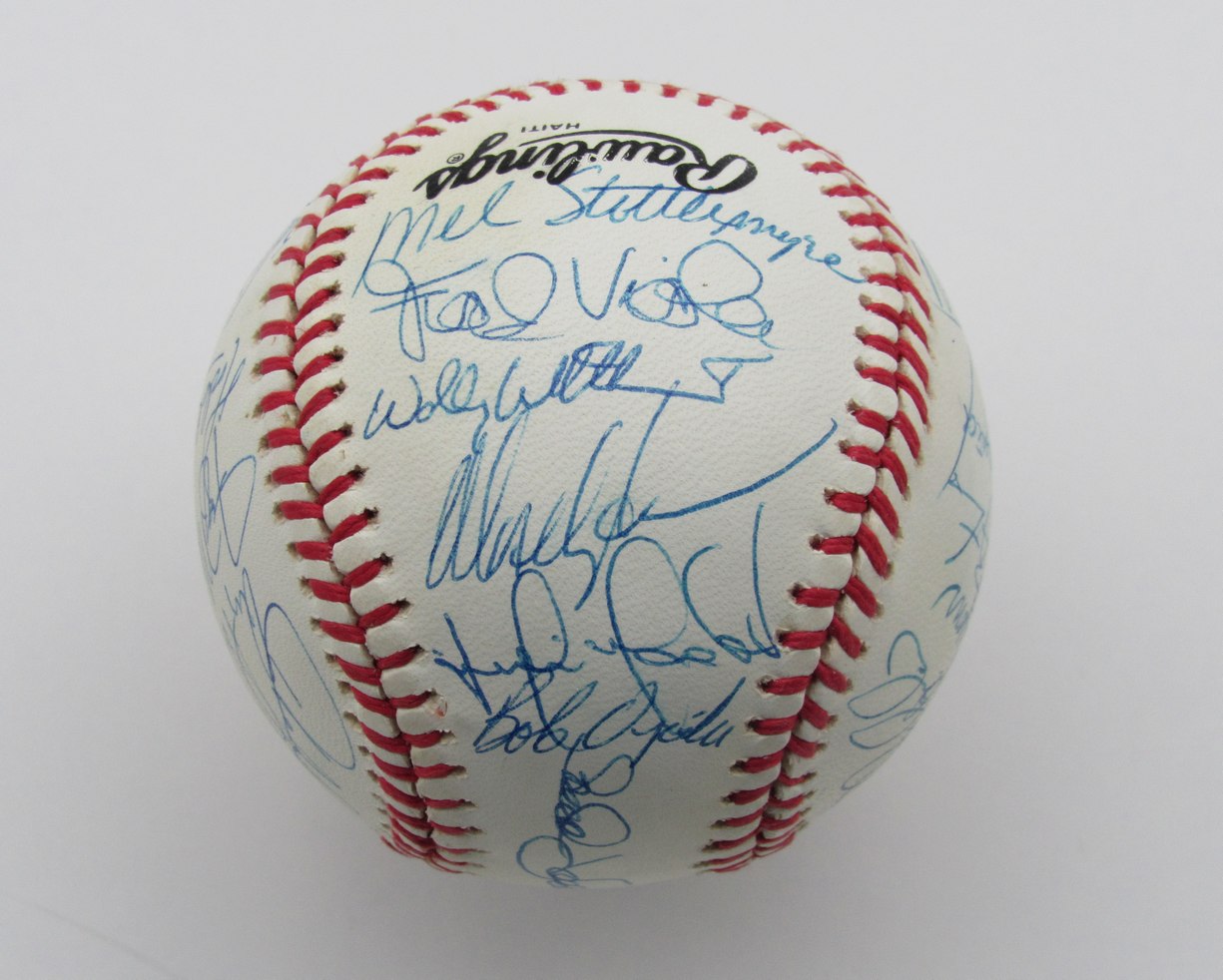 1990 New York Mets Team Signed by 30 Players ONL Baseball Strawberry  185518