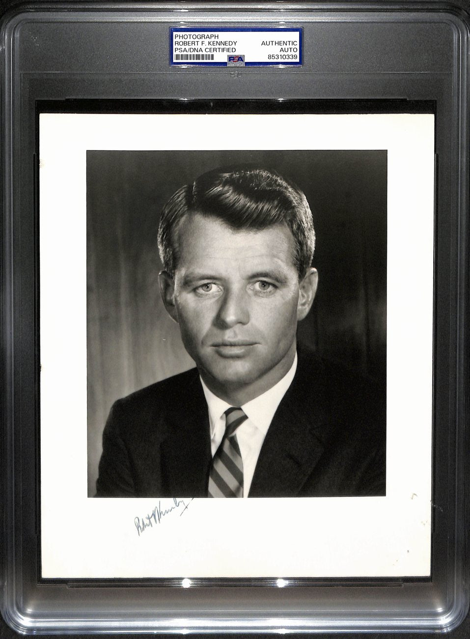 Robert F. Kennedy Signed/Autographed 8x10 B/W Photo PSA/DNA 190887