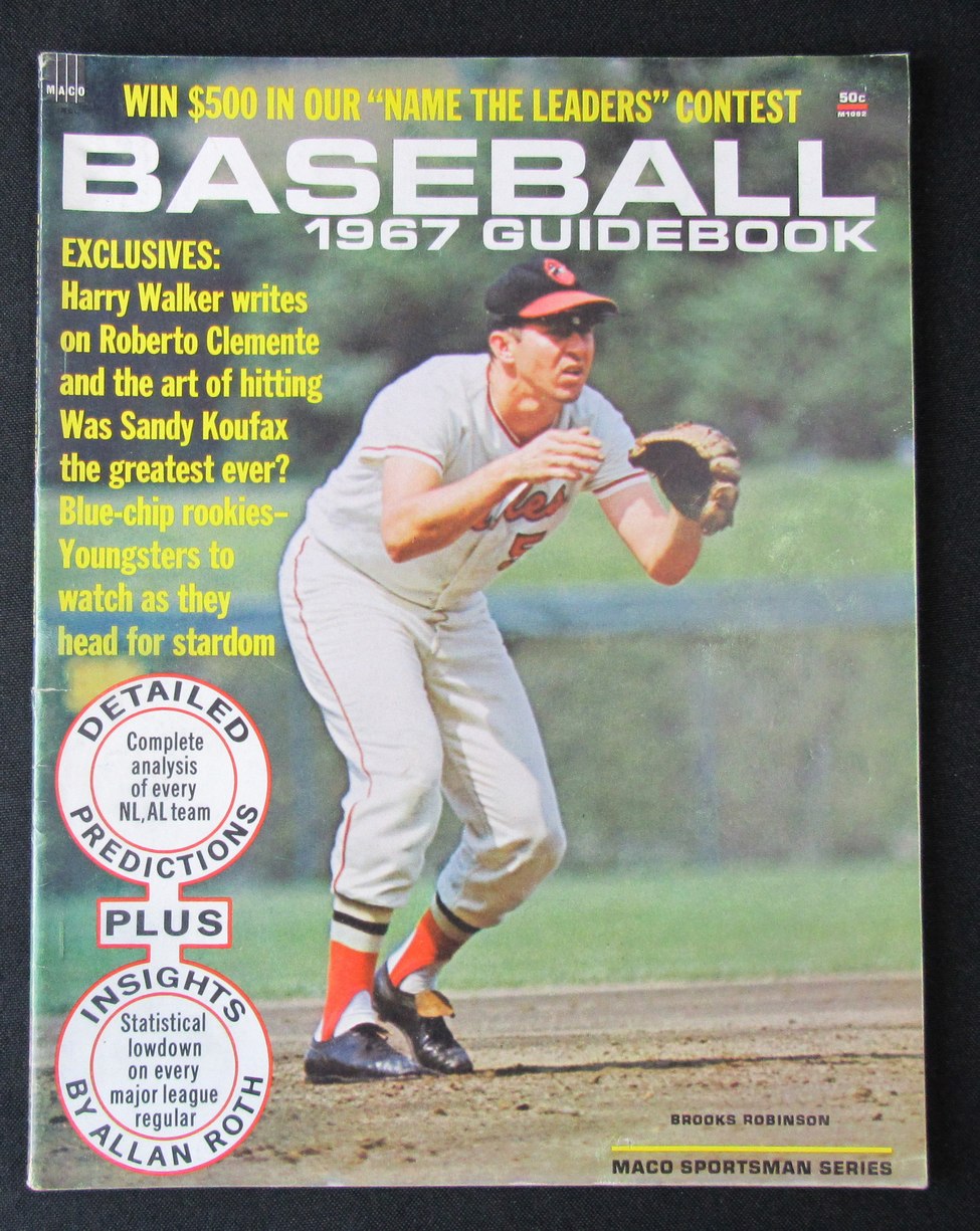 1967 Baseball Guidebook Magazine Brooks Robinson HOF on Cover NO LABEL 184670
