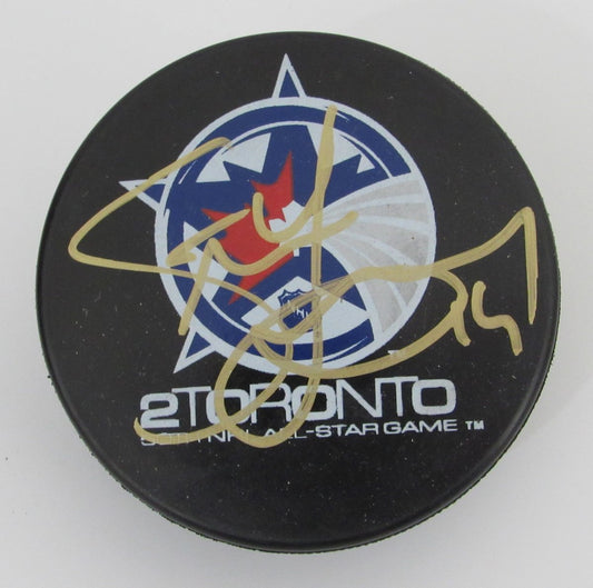 Steve Yzerman HOF Signed/Auto 2000 NHL All-Star Hockey Puck Red Wings JSA 196612