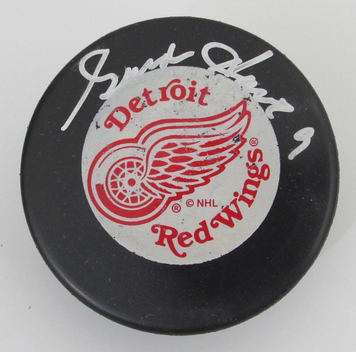 Gordie Howe HOF Signed/Autographed Detroit Red Wings Hockey Puck JSA 196614